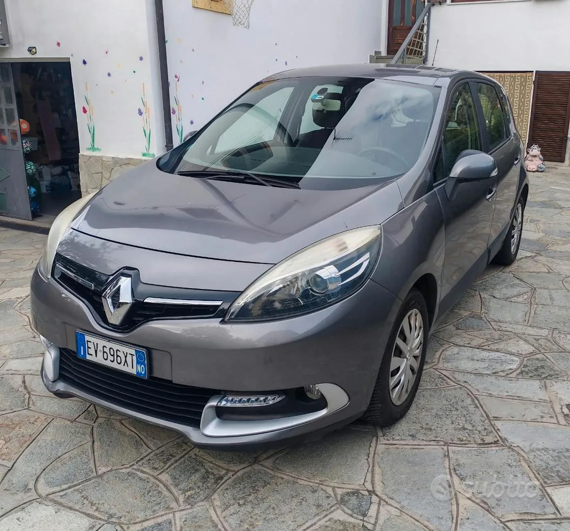 Renault Scenic 2014 photo 5