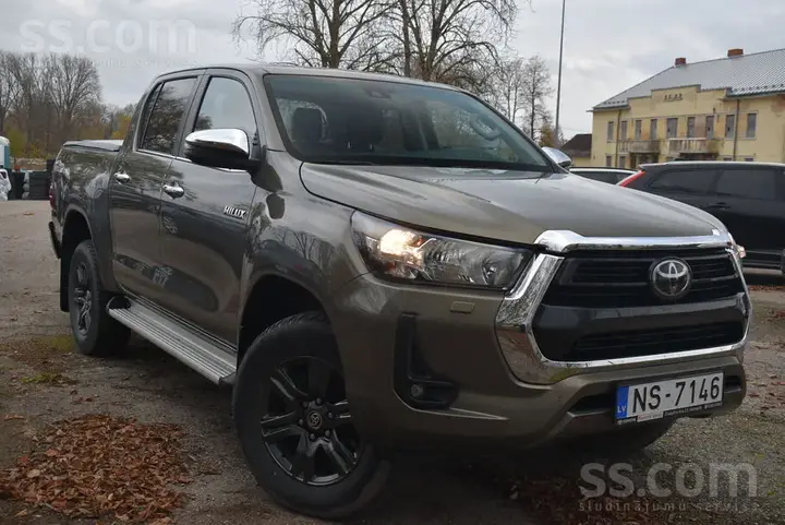 Toyota Hilux 2024 photo 4