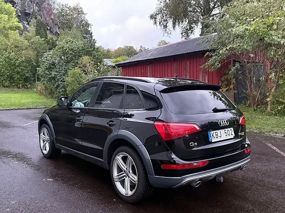Audi Q5 2010 photo 4
