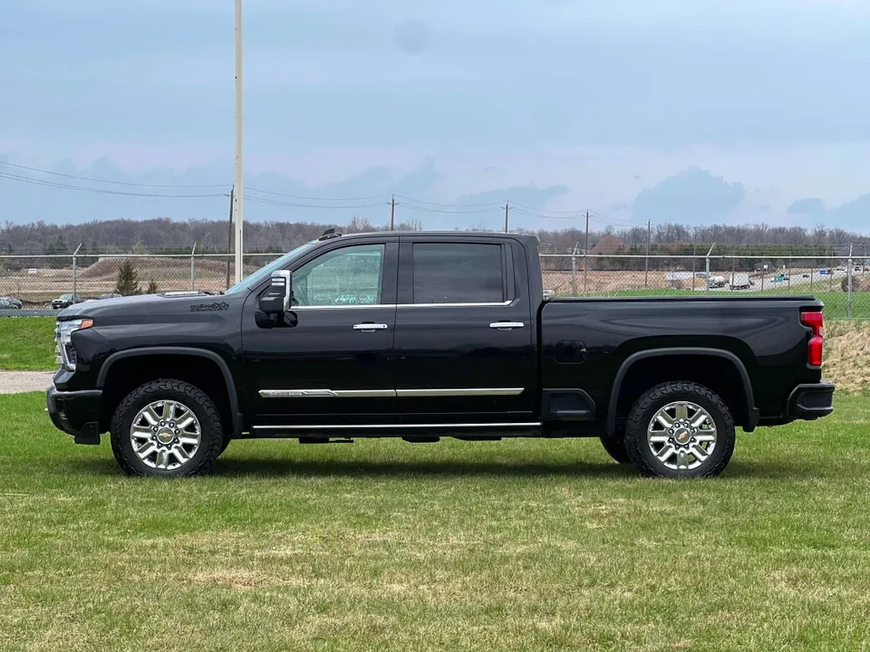 Chevrolet Silverado 2024 photo 4