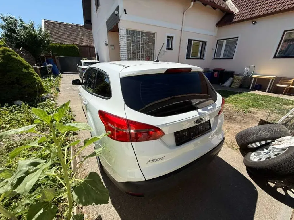 Ford Focus 2018 photo 3