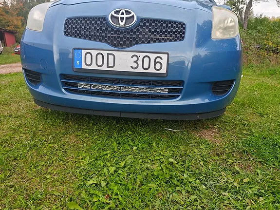 Toyota Yaris 2006 photo 4