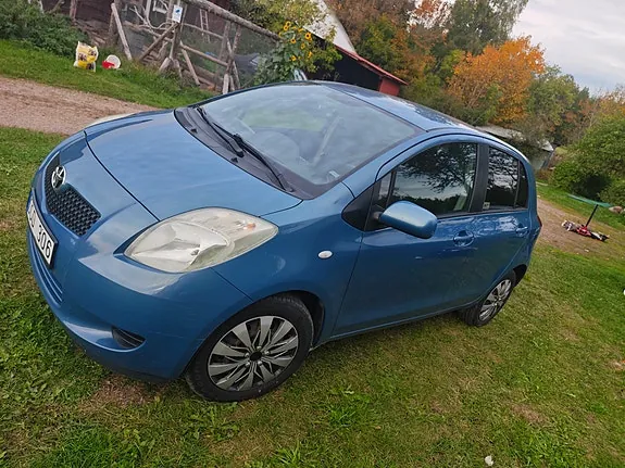 Toyota Yaris 2006 photo 3