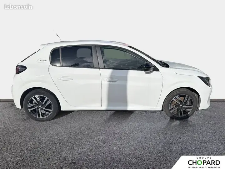 Peugeot 208 2023 photo 4