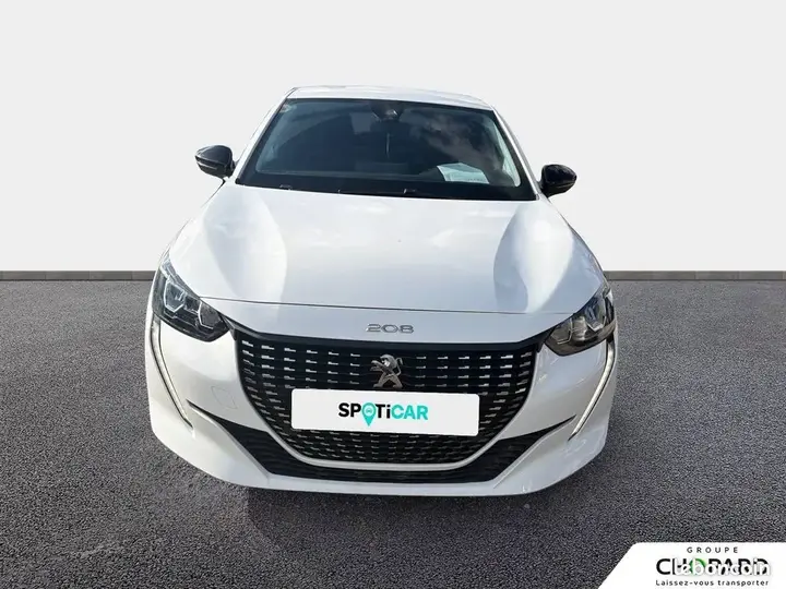 Peugeot 208 2023 photo 2