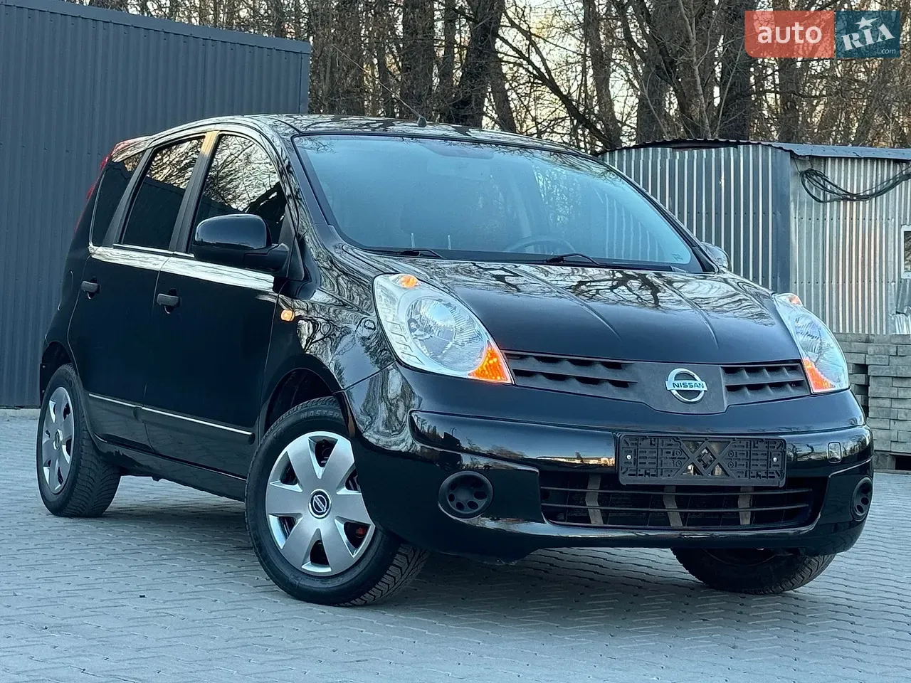 Nissan Note 2007 photo 4