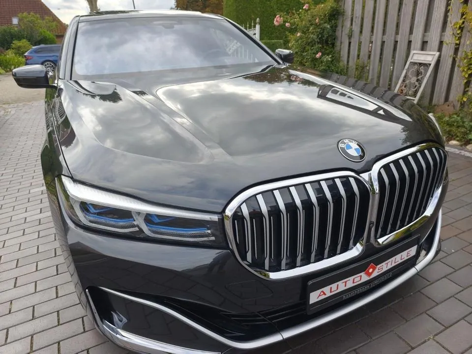 BMW 750I
