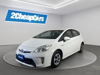 Toyota Prius 2015 photo 2