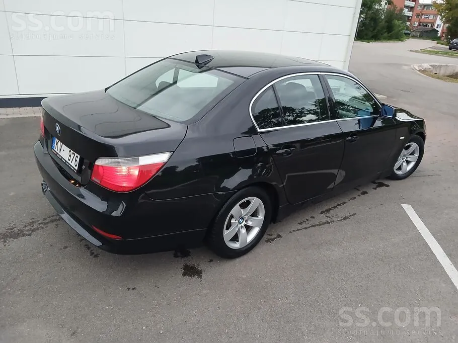 BMW 520 2003 photo 3