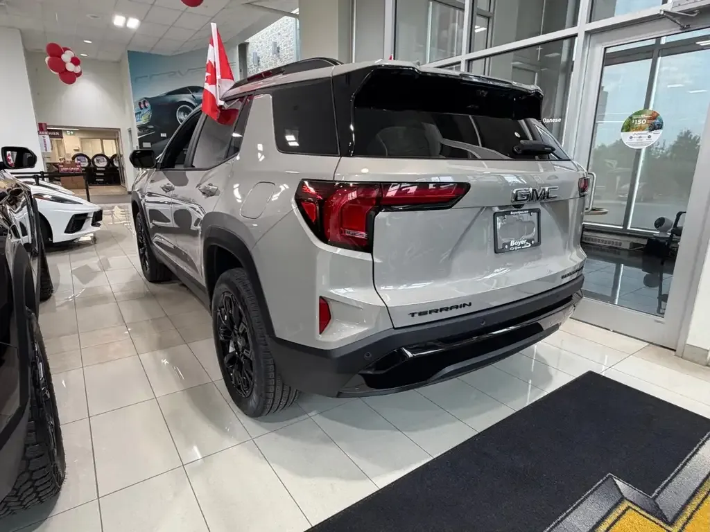 GMC Terrain 2026 photo 4
