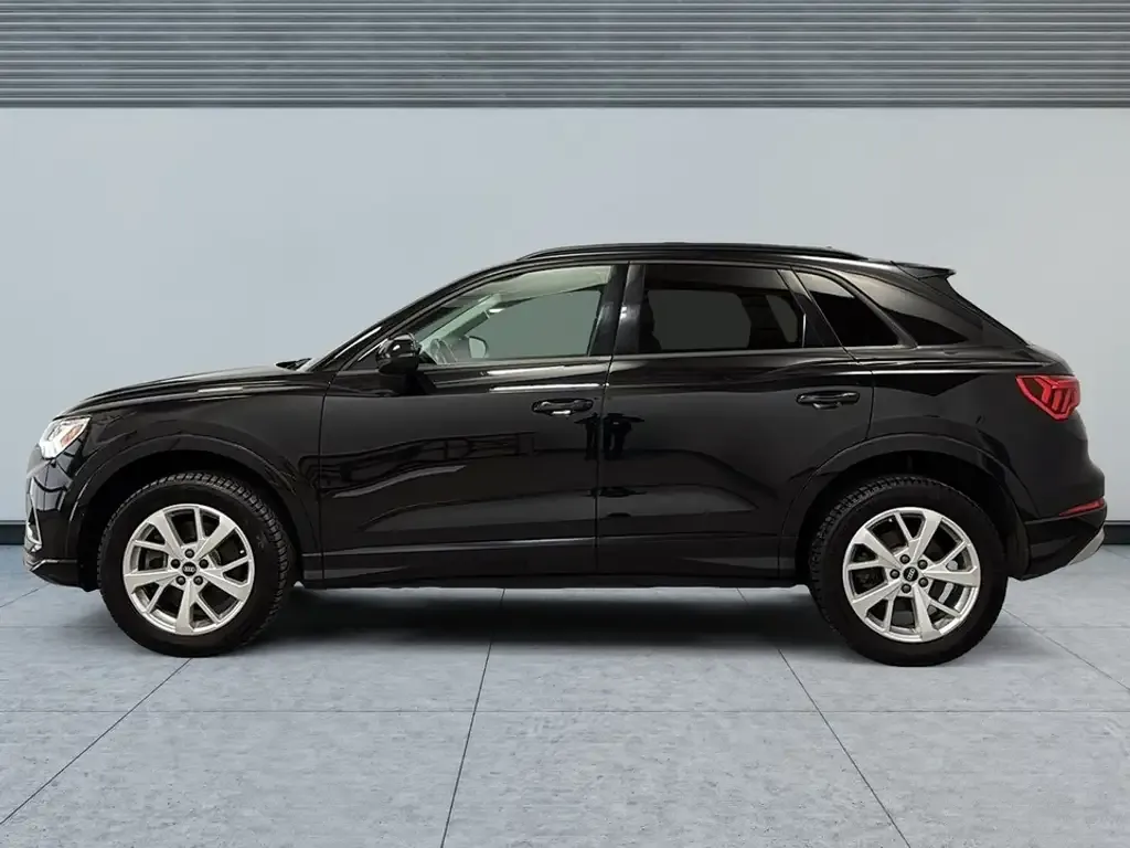 Audi Q3 2022 photo 3