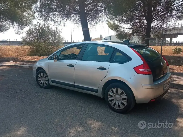 Citroen C4 2006 photo 3