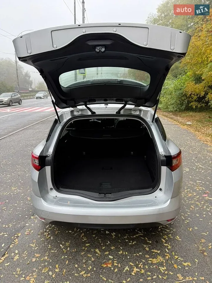 Renault Megane 2019 photo 5
