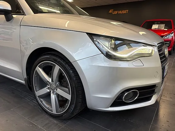 Audi A1 2012 photo 5