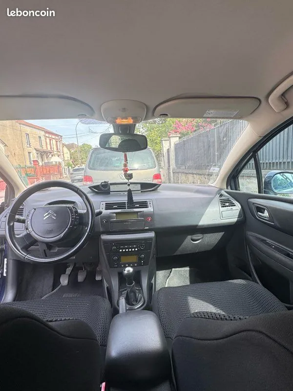 Citroen C4 2005 photo 3