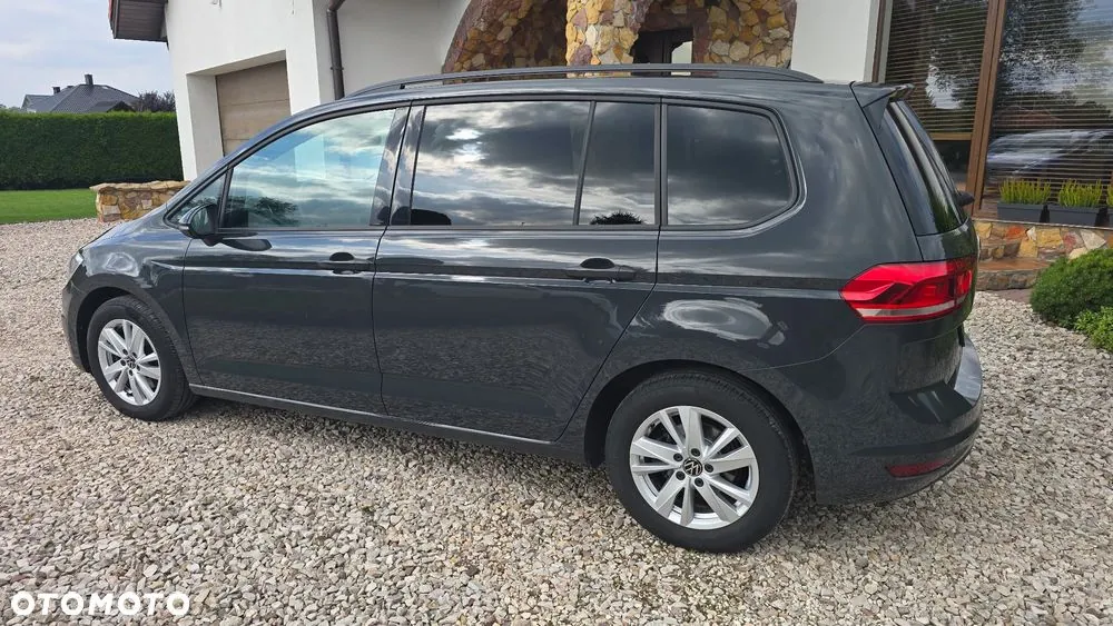 Volkswagen Touran 2023 photo 4