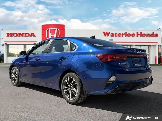 Kia Forte 2023 photo 4