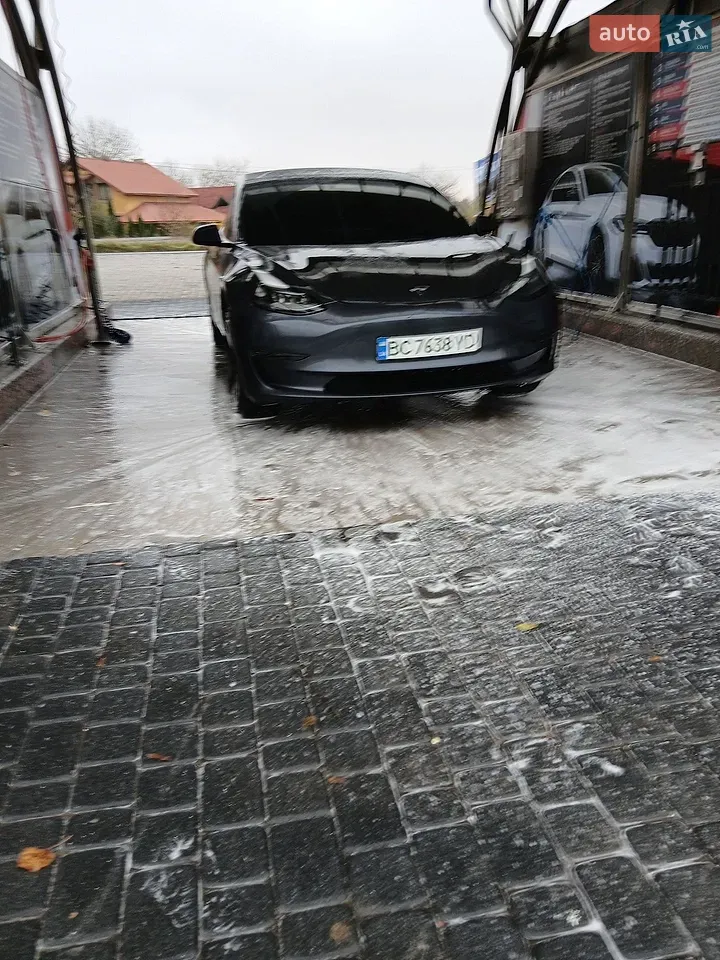 Tesla Model 3 2023 photo 5