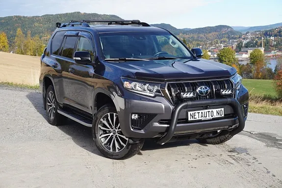 Toyota Land Cruiser 2022 photo 2