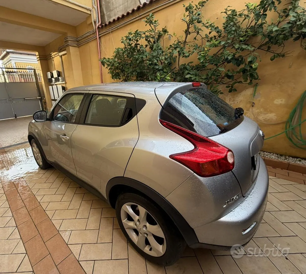 Nissan Juke 2011 photo 3