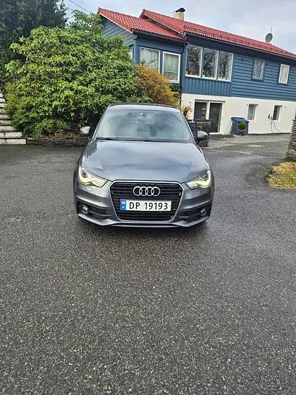 Audi A1 2013 photo 2