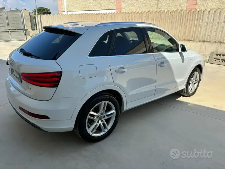 Audi Q3 2014 photo 2