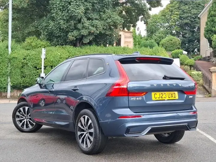 Volvo Xc60 2023 photo 2