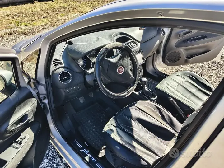 Fiat Grande Punto 2016 photo 5