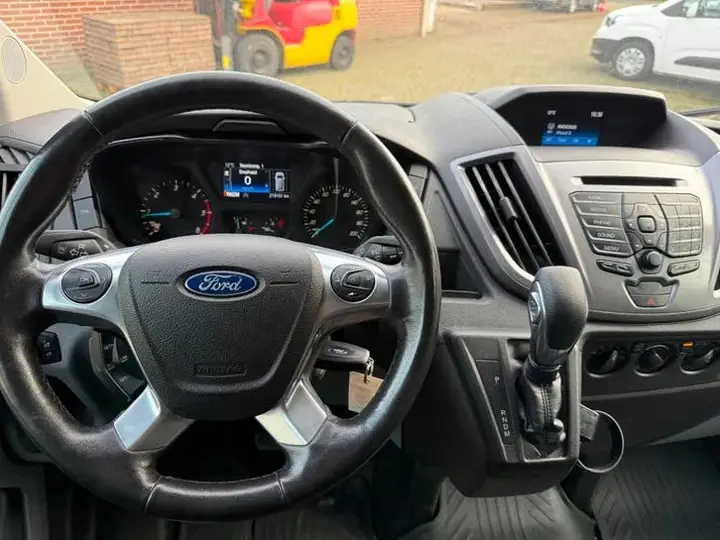 Ford Transit 2019 photo 3