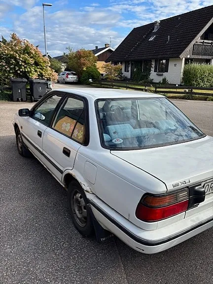 Toyota Corolla 1990 photo 5