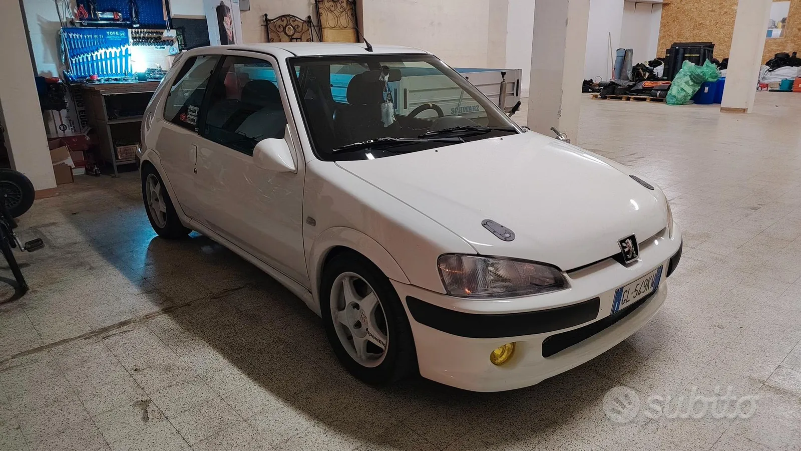 Peugeot 106