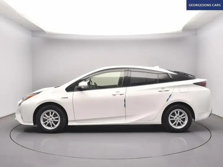 Toyota Prius 2018 photo 4