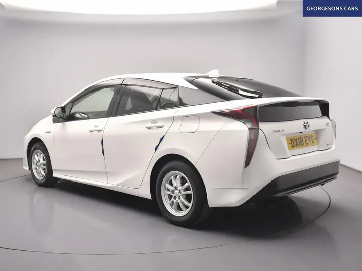 Toyota Prius 2018 photo 3
