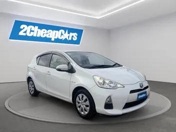 Toyota Aqua 2013 photo 4