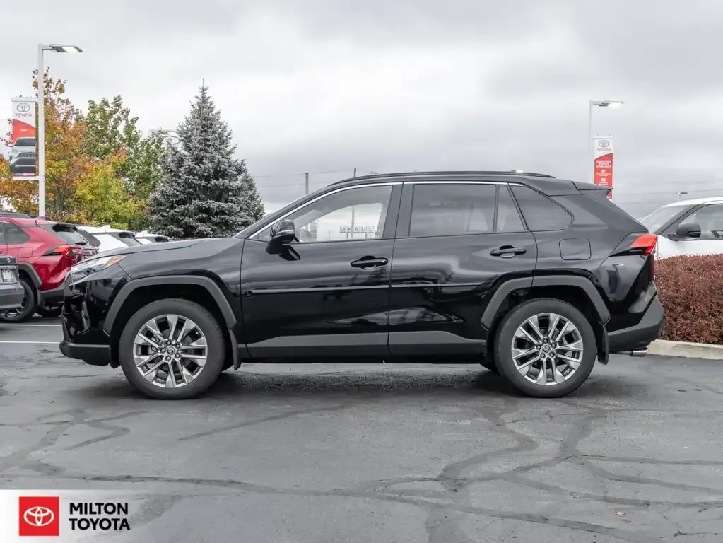 Toyota Rav4 2025 photo 3