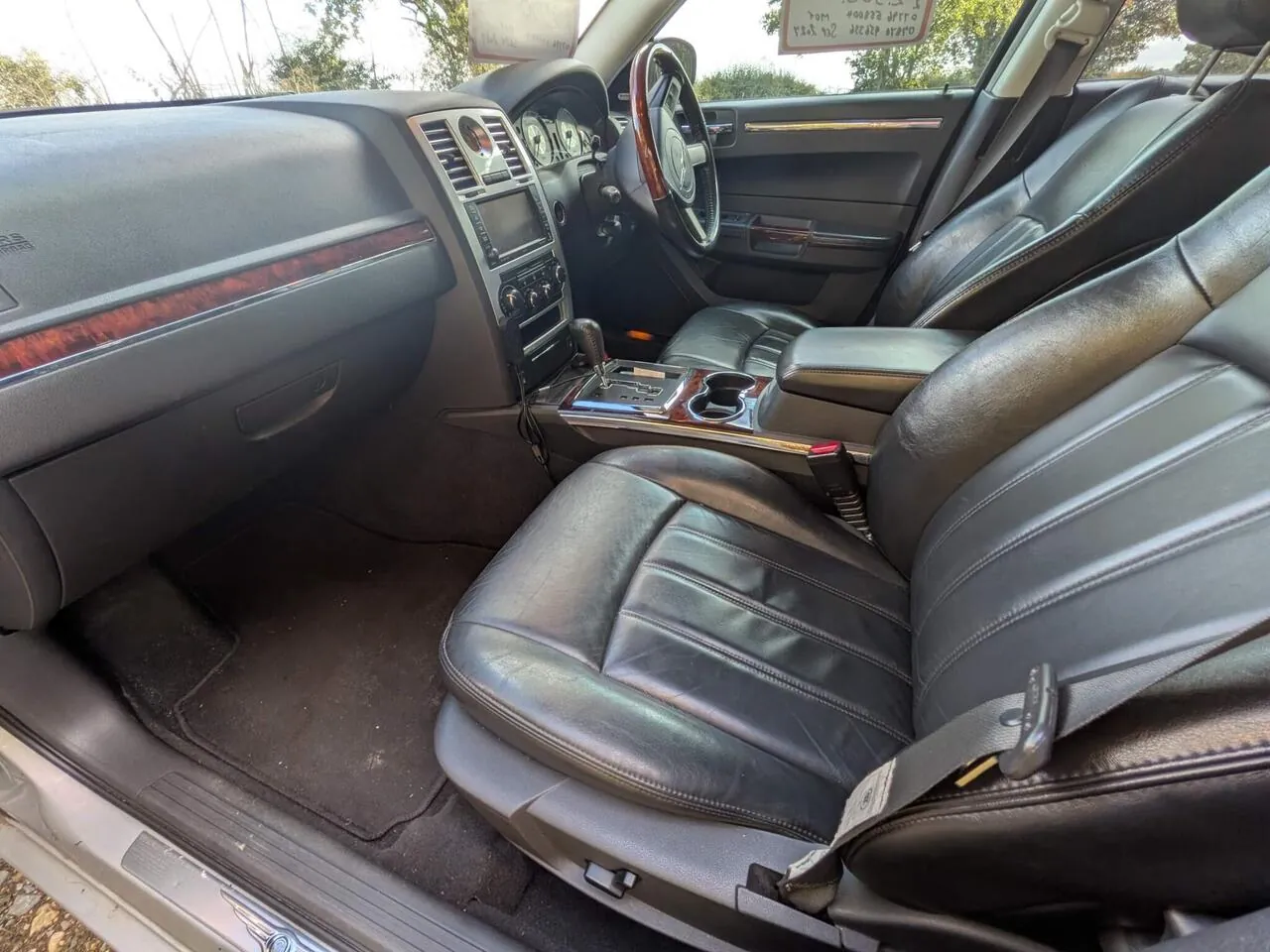 Chrysler 300C 2009 photo 2