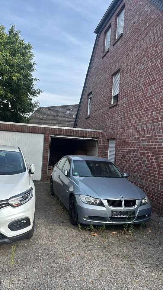 BMW E90