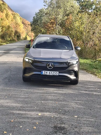 Mercedes-Benz Eqa300