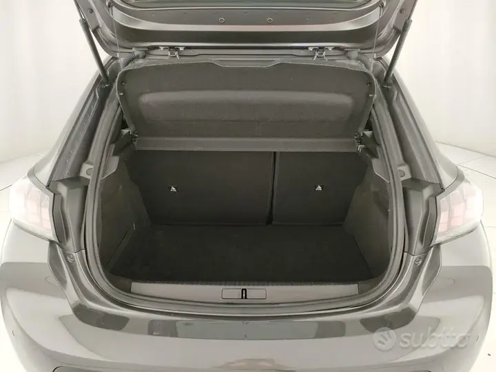 Peugeot 208 2023 photo 4