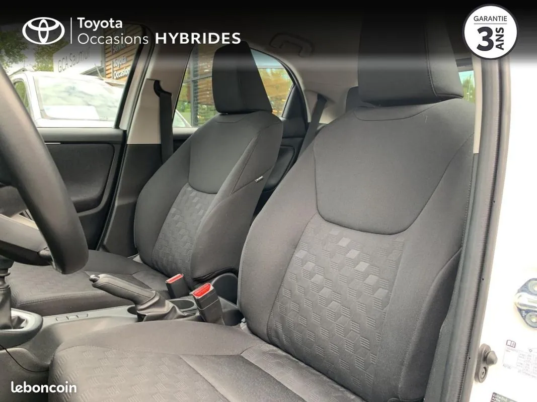 Toyota Yaris 2024 photo 3