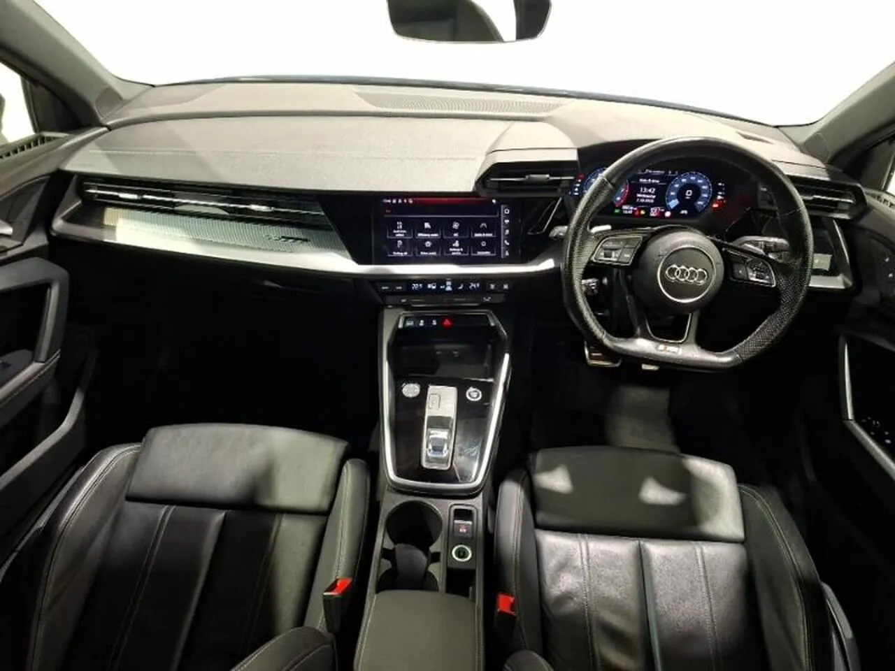 Audi A3 2024 photo 3