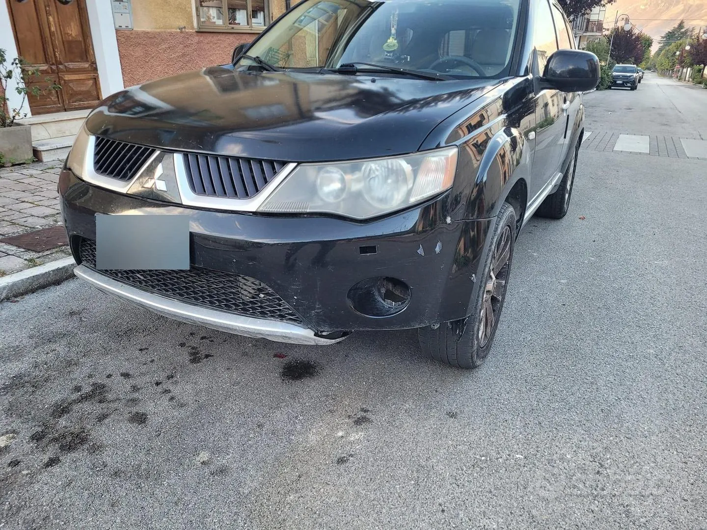 Mitsubishi Outlander 2010 photo 2