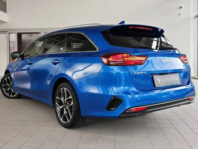 Kia Ceed Sw 2022 photo 4