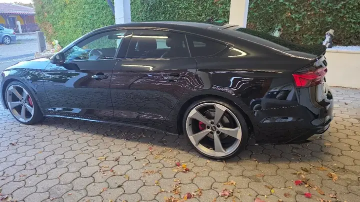 Audi A5 2023 photo 2