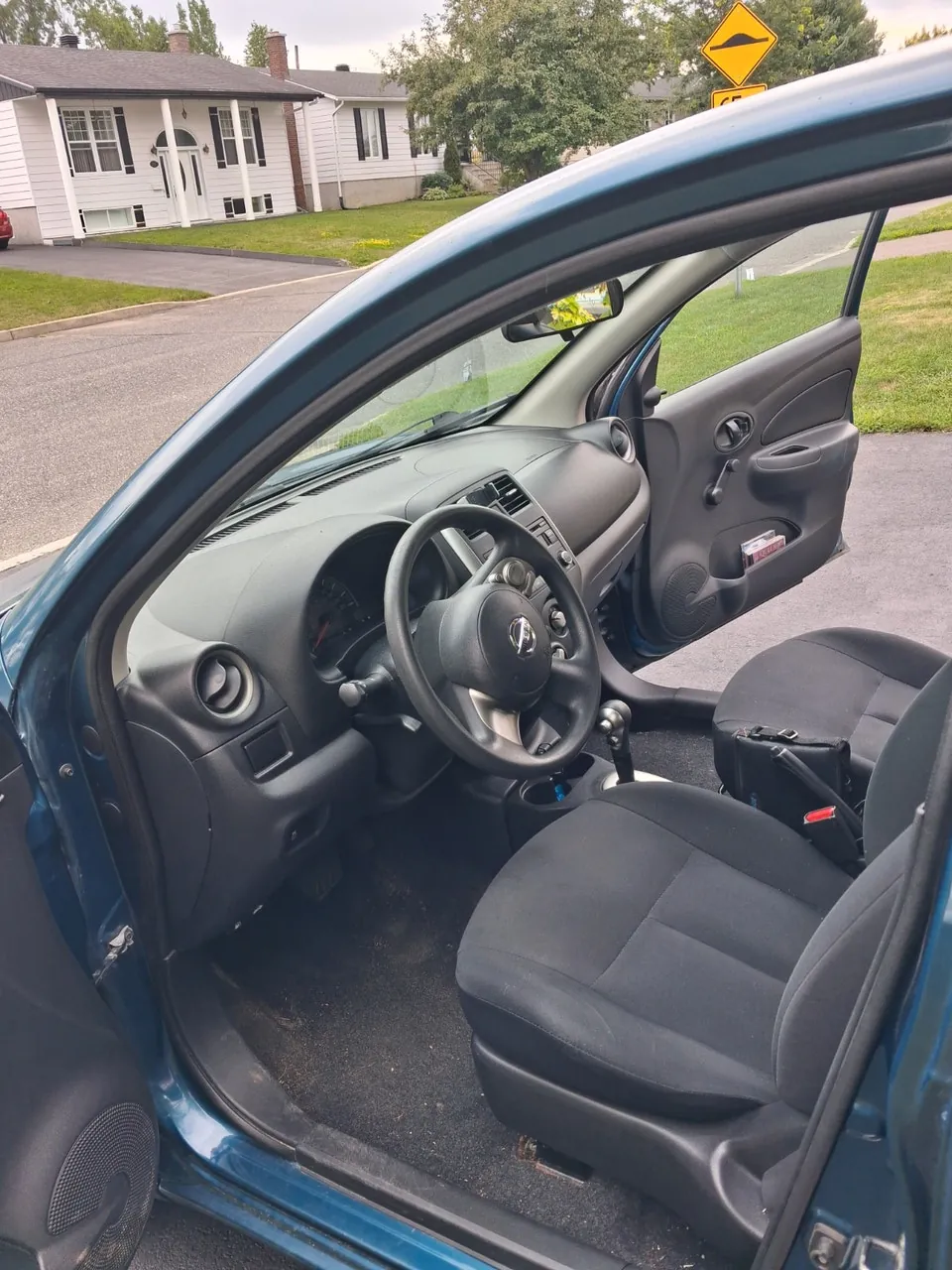 Nissan Micra 2017 photo 2