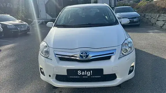 Toyota Auris 2011 photo 5