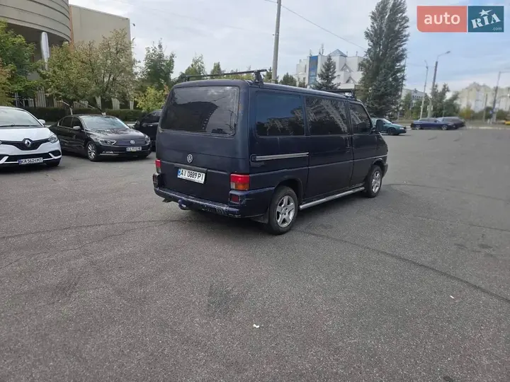Volkswagen Multivan 2000 photo 3