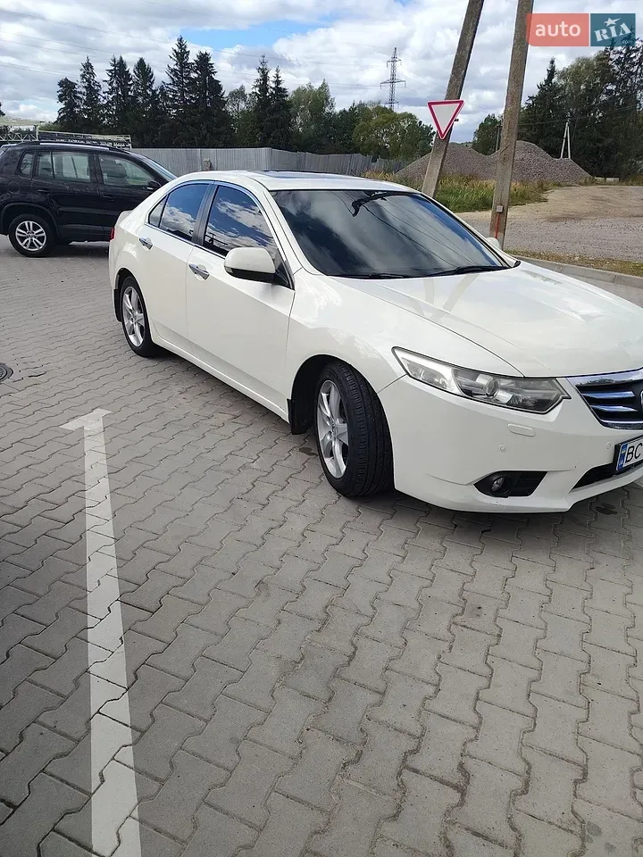 Honda Accord 2011 photo 3