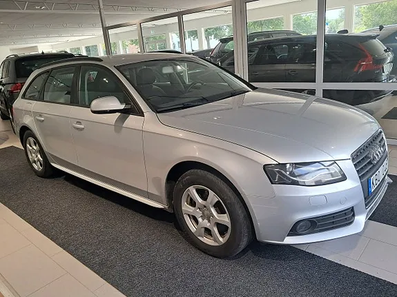 Audi A4 2010 photo 2