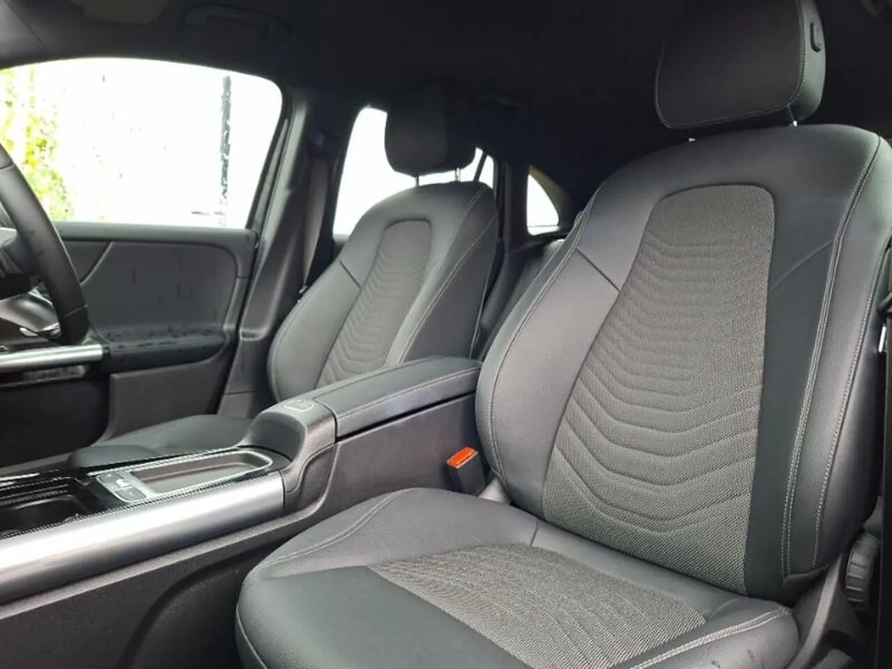 Mercedes-Benz Gla 2026 photo 5